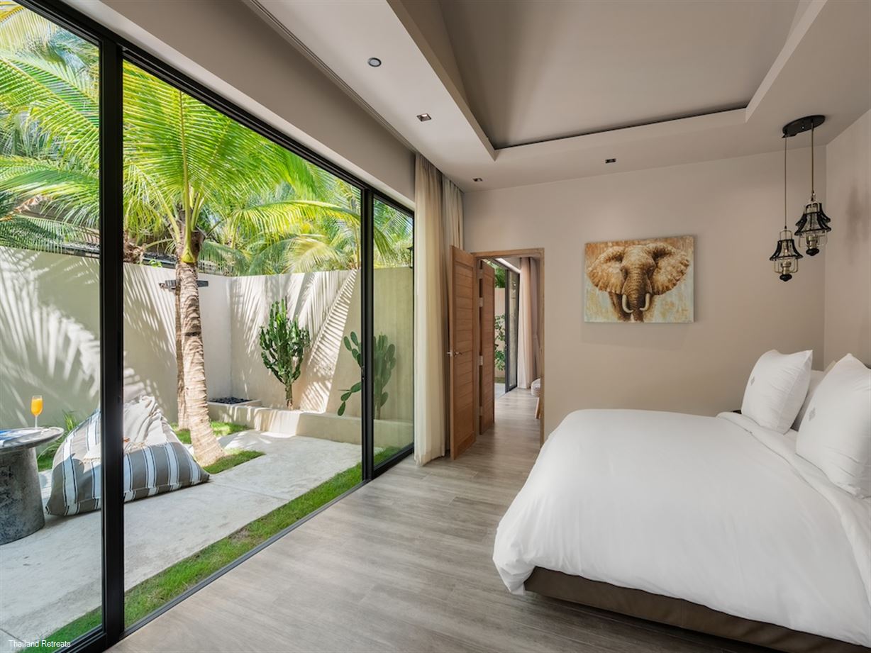 Odyssey Luxury Beachfront Mansion