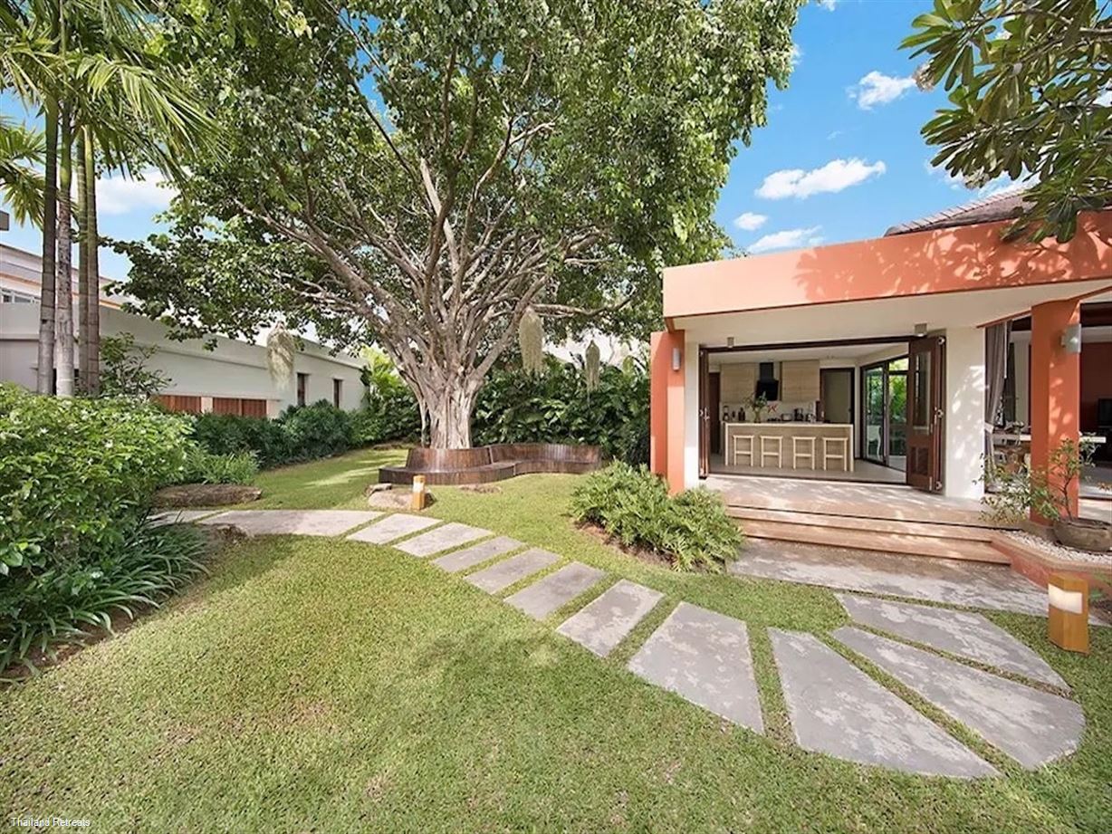 Six Hills Villa