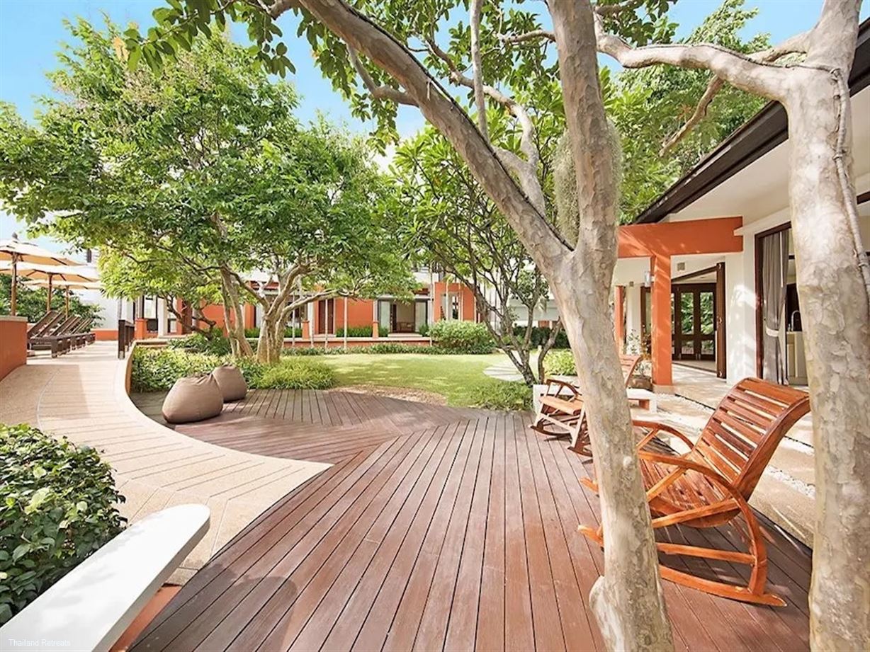 Six Hills Villa