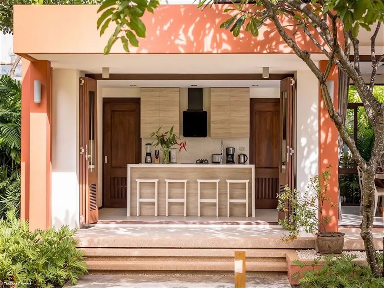 Six Hills Villa