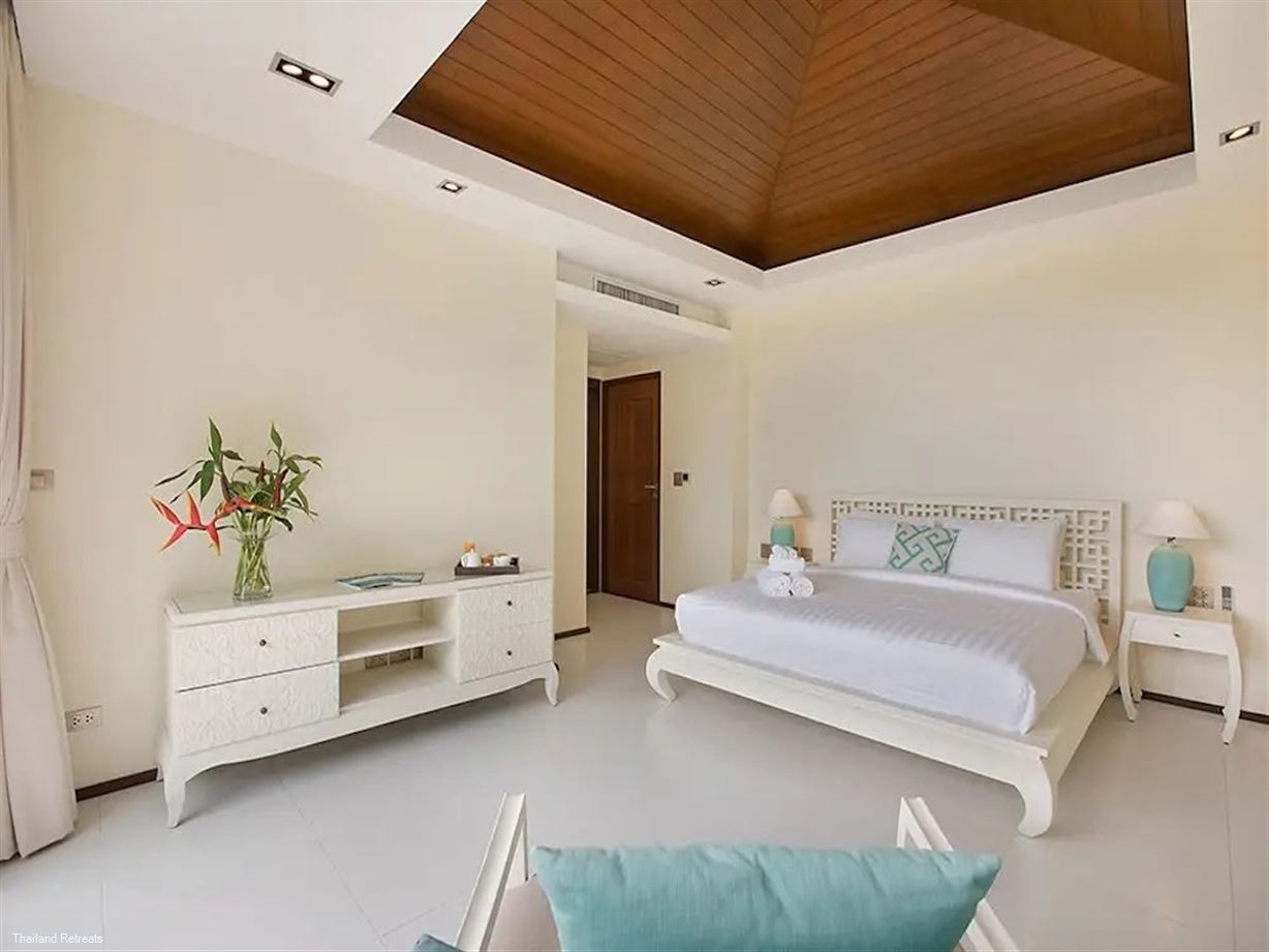 Six Hills Villa