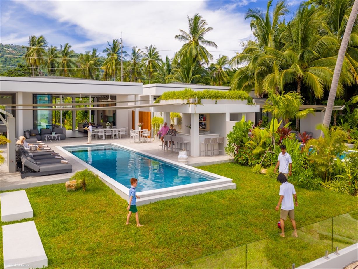 Emotion Beachfront Villas