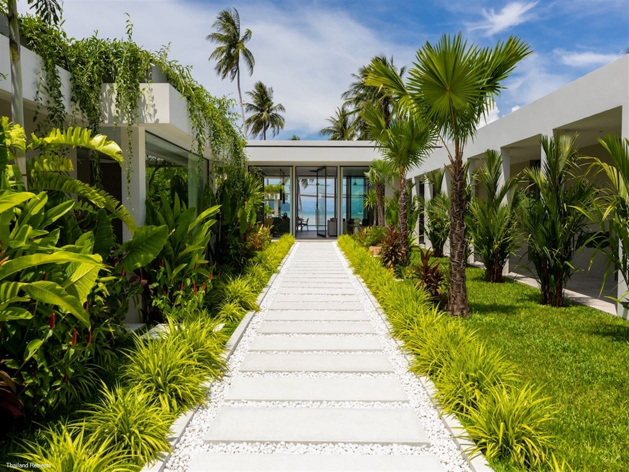 Emotion Beachfront Villas