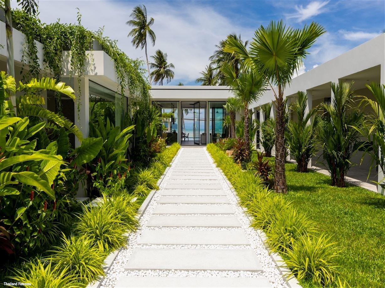 Emotion Beachfront Villas