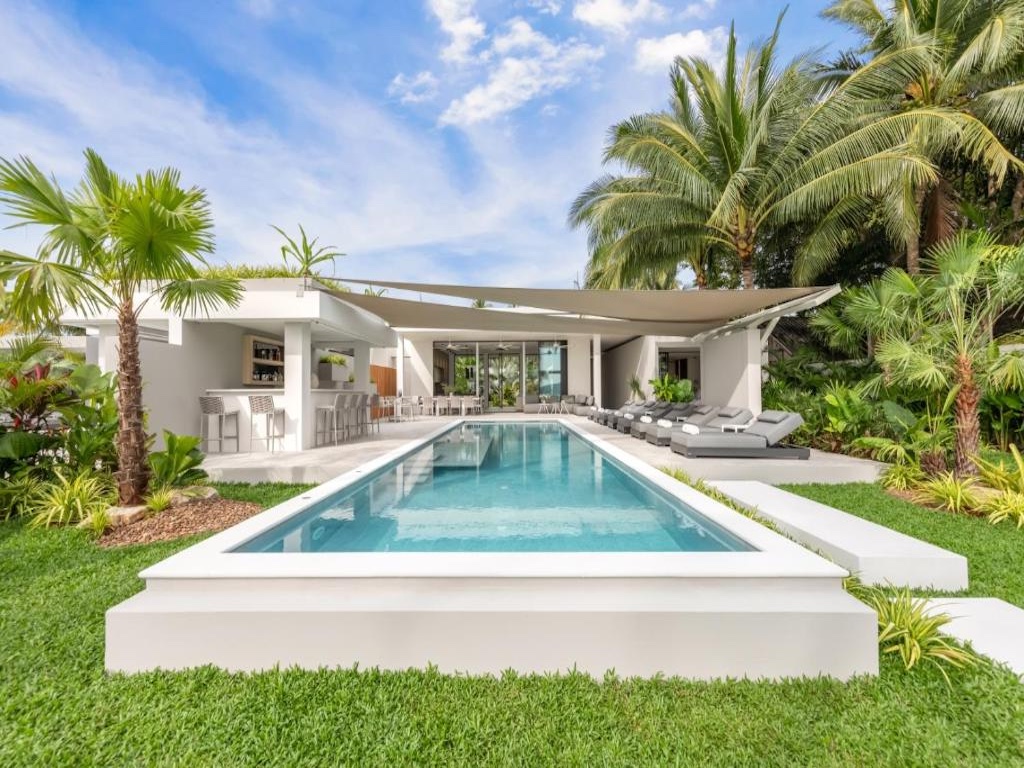 Emotion Beachfront Villa 1