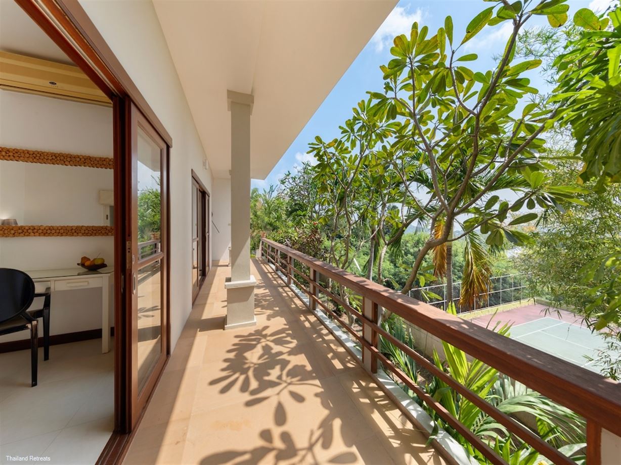 Samui Summit Villa