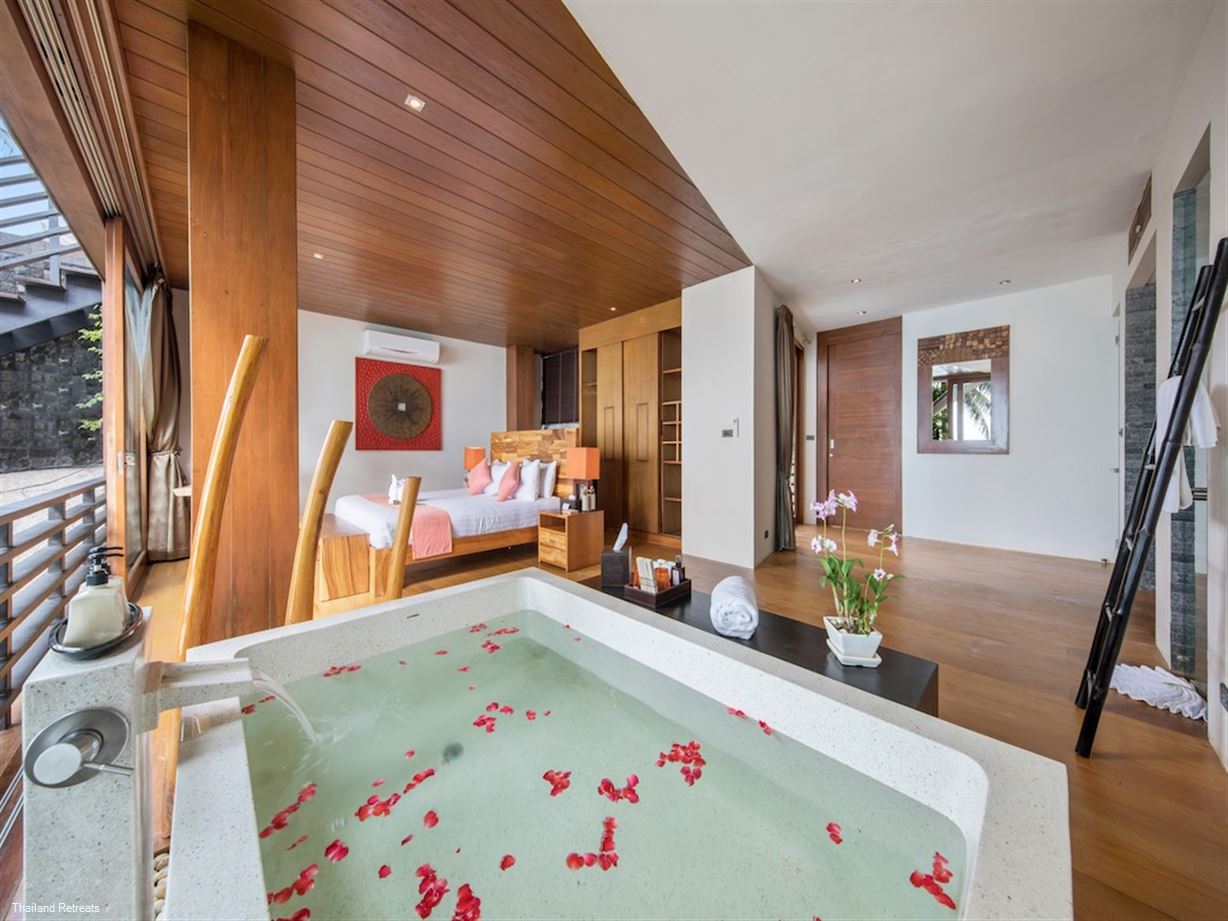 Hinta Hinyai Beach Villas