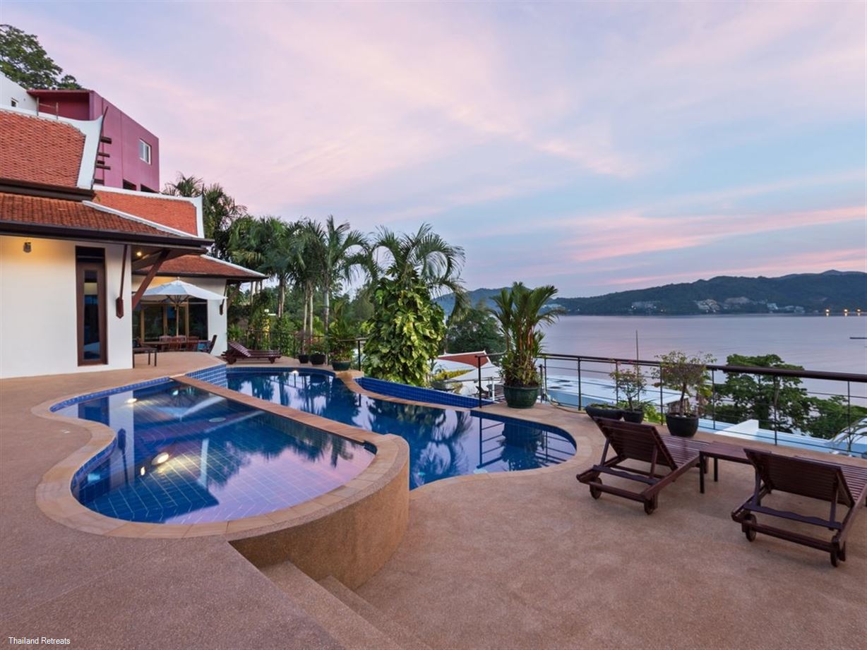 Sunset Pool Villa