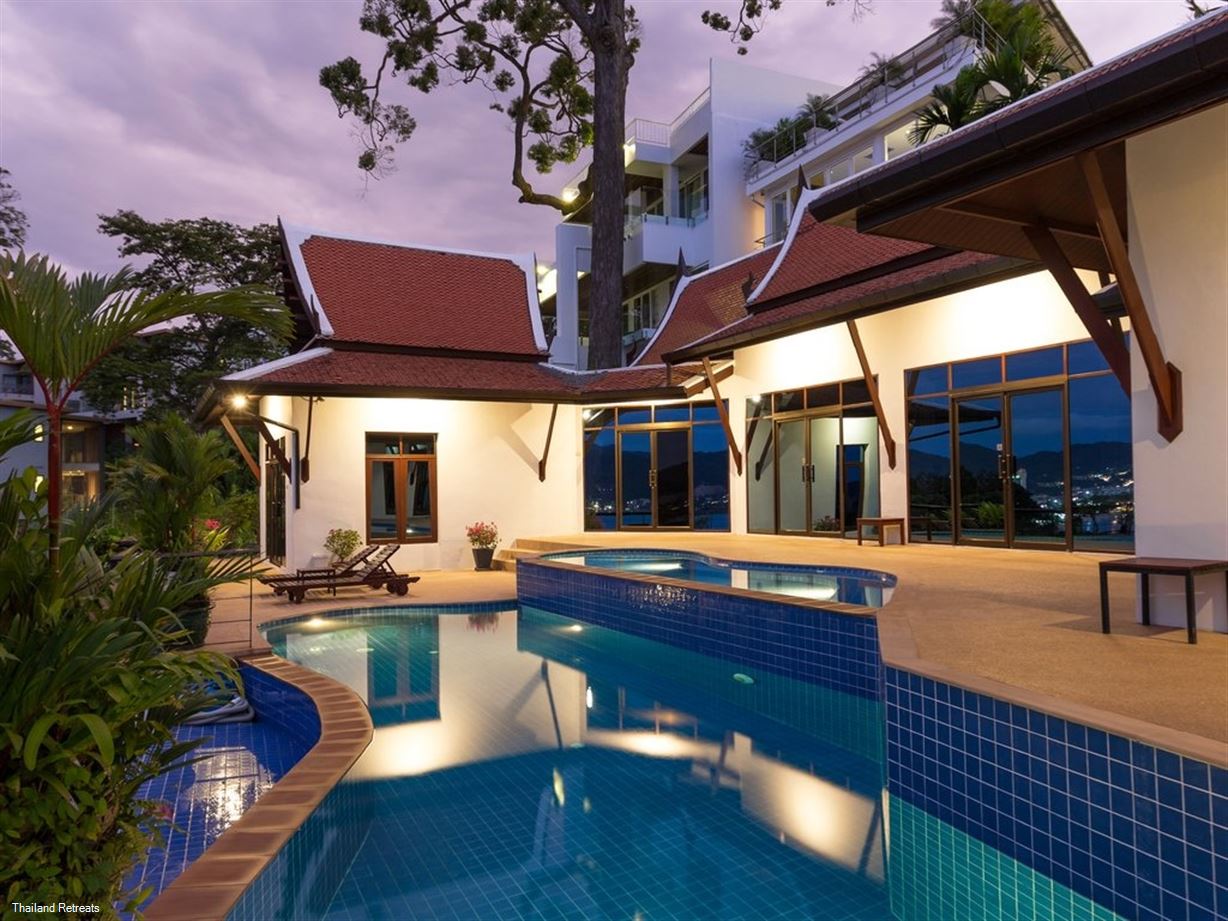 Sunset Pool Villa