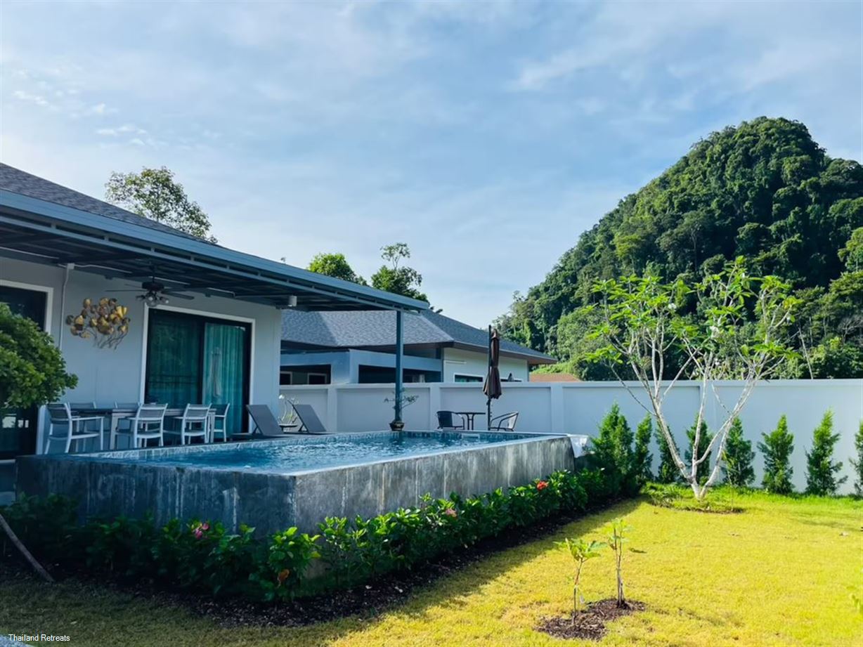 Unchan Liveliness Pool Villa