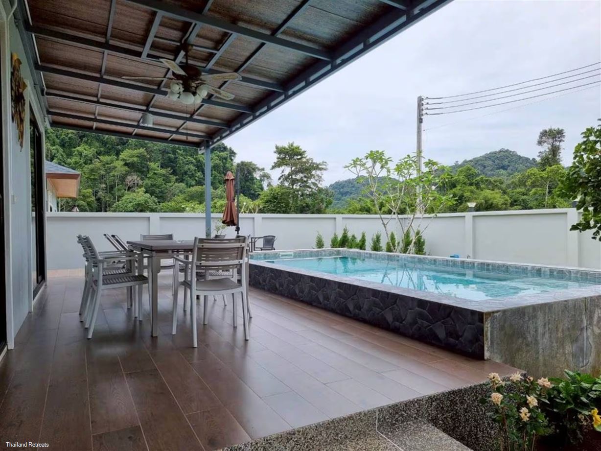 Unchan Liveliness Pool Villa