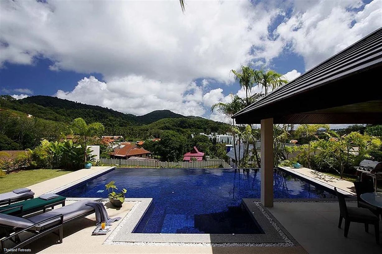 Emerald Villa