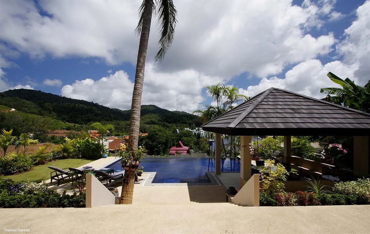 Emerald Villa