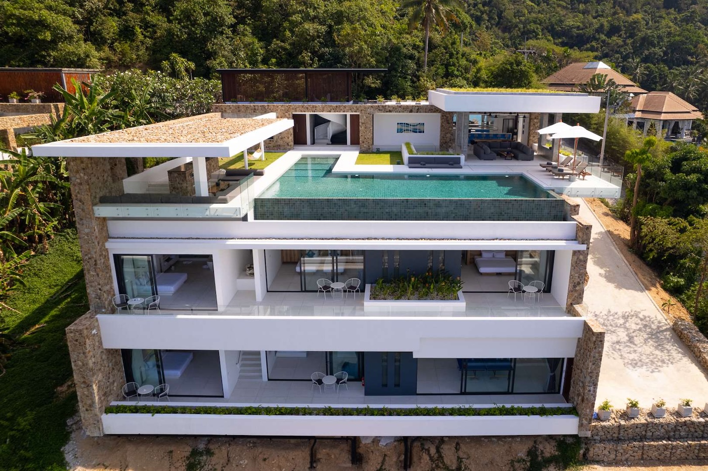 Blue View Estate Master Image