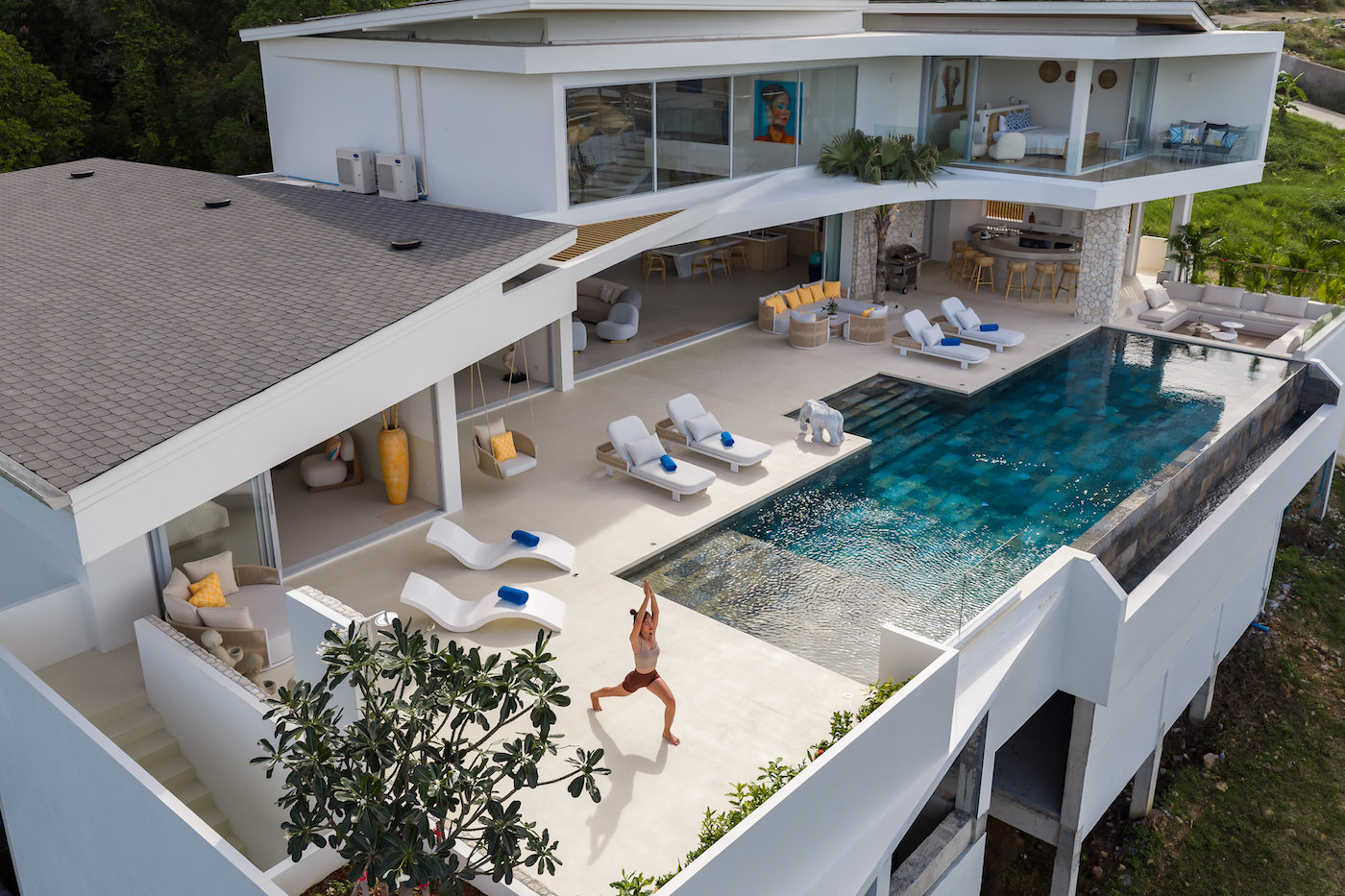 Bow Villa Master Image